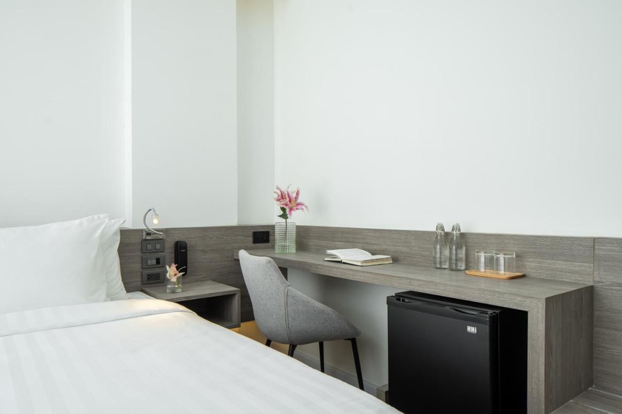 Amarin Hotel Rama 8 Bangkok Buitenkant foto